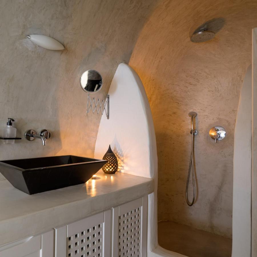 Mybozer Cave Vila